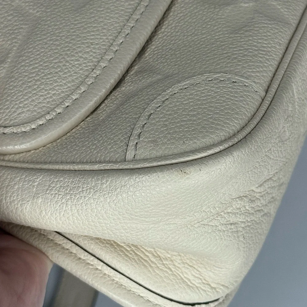 Louis Vuitton Diane Cream Empriente Monogram - Picture 4 of 16